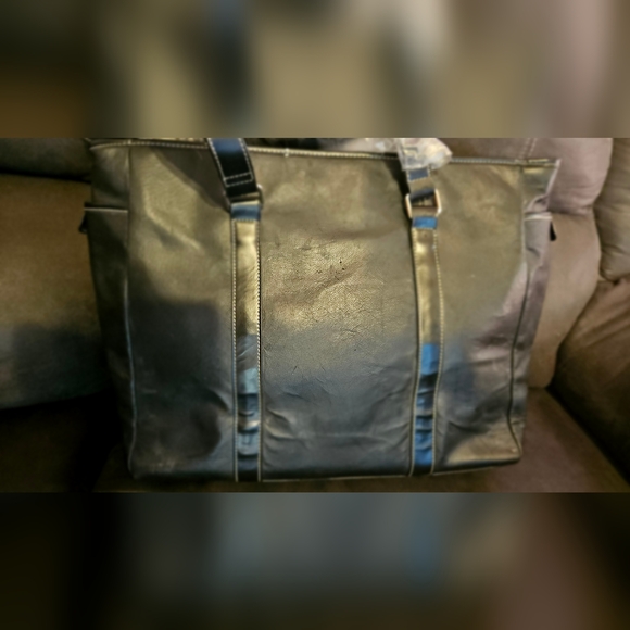 BENTLEY Large Black Leather tote bag - Picture 8 of 15